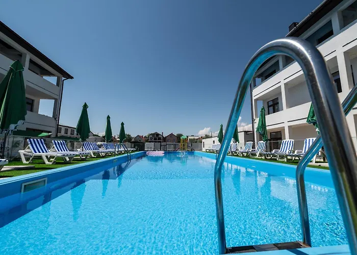 Weekend Family Hotel